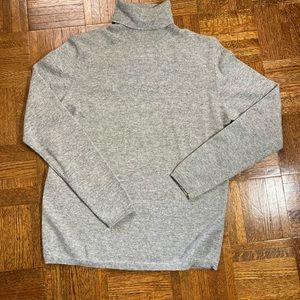 Sutton Studio Cashmere Sweater, Size M, Gray